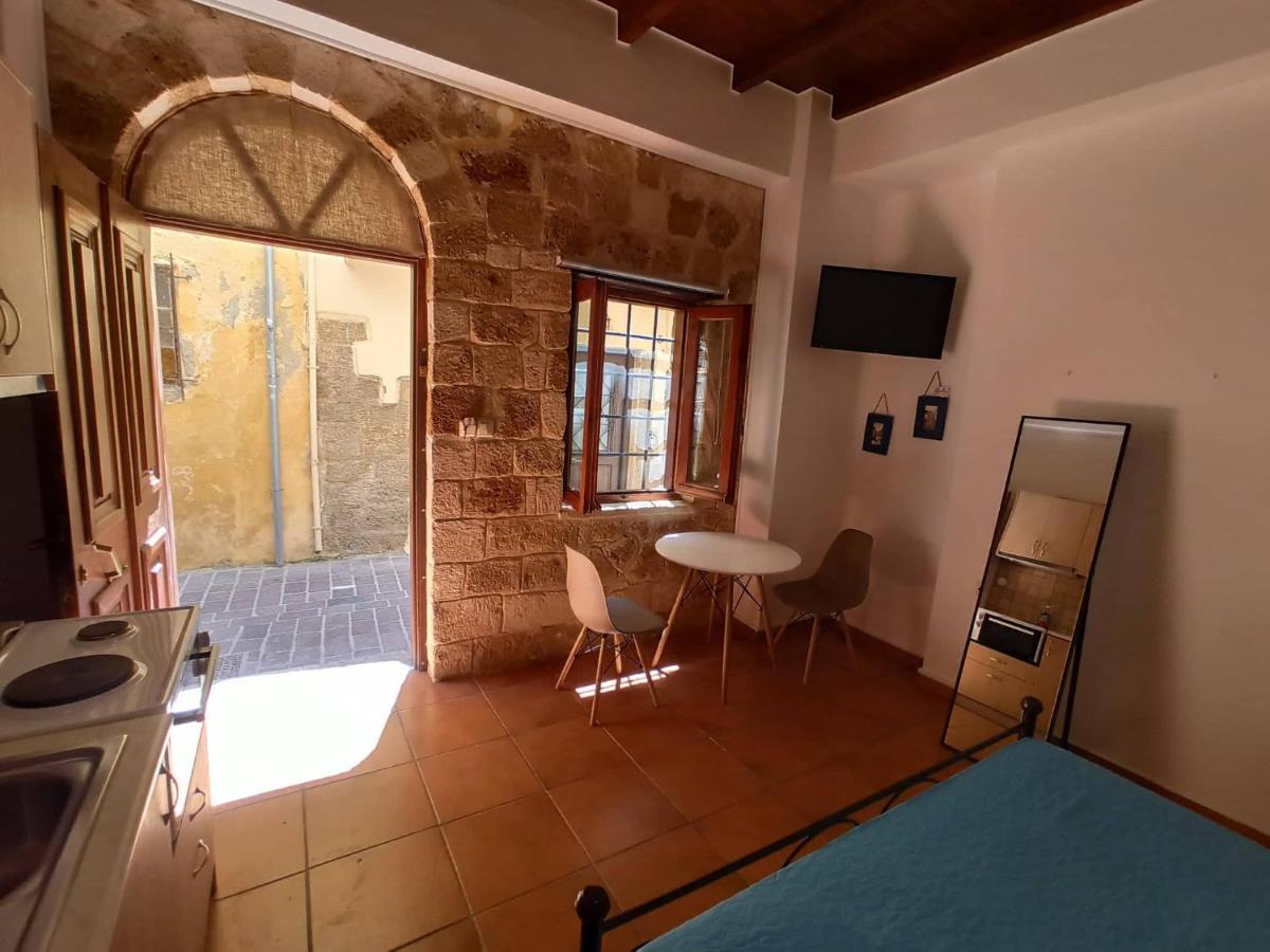 Katerina Traditional Rooms Chania  Bagian luar foto