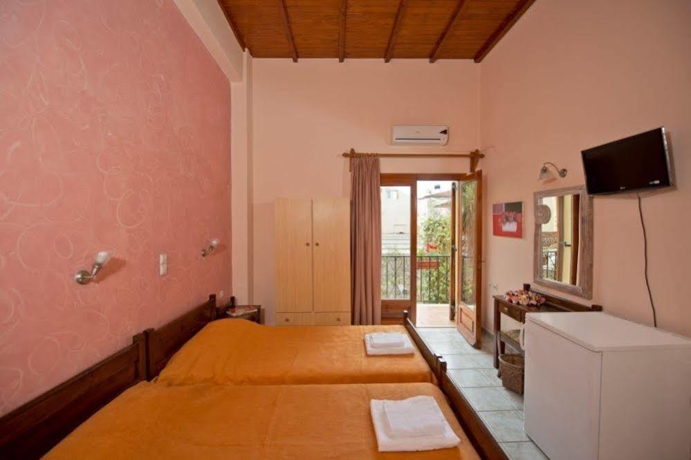 Katerina Traditional Rooms Chania  Bagian luar foto