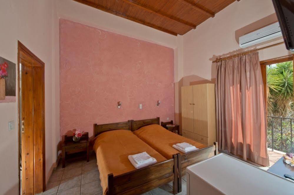 Katerina Traditional Rooms Chania  Bagian luar foto